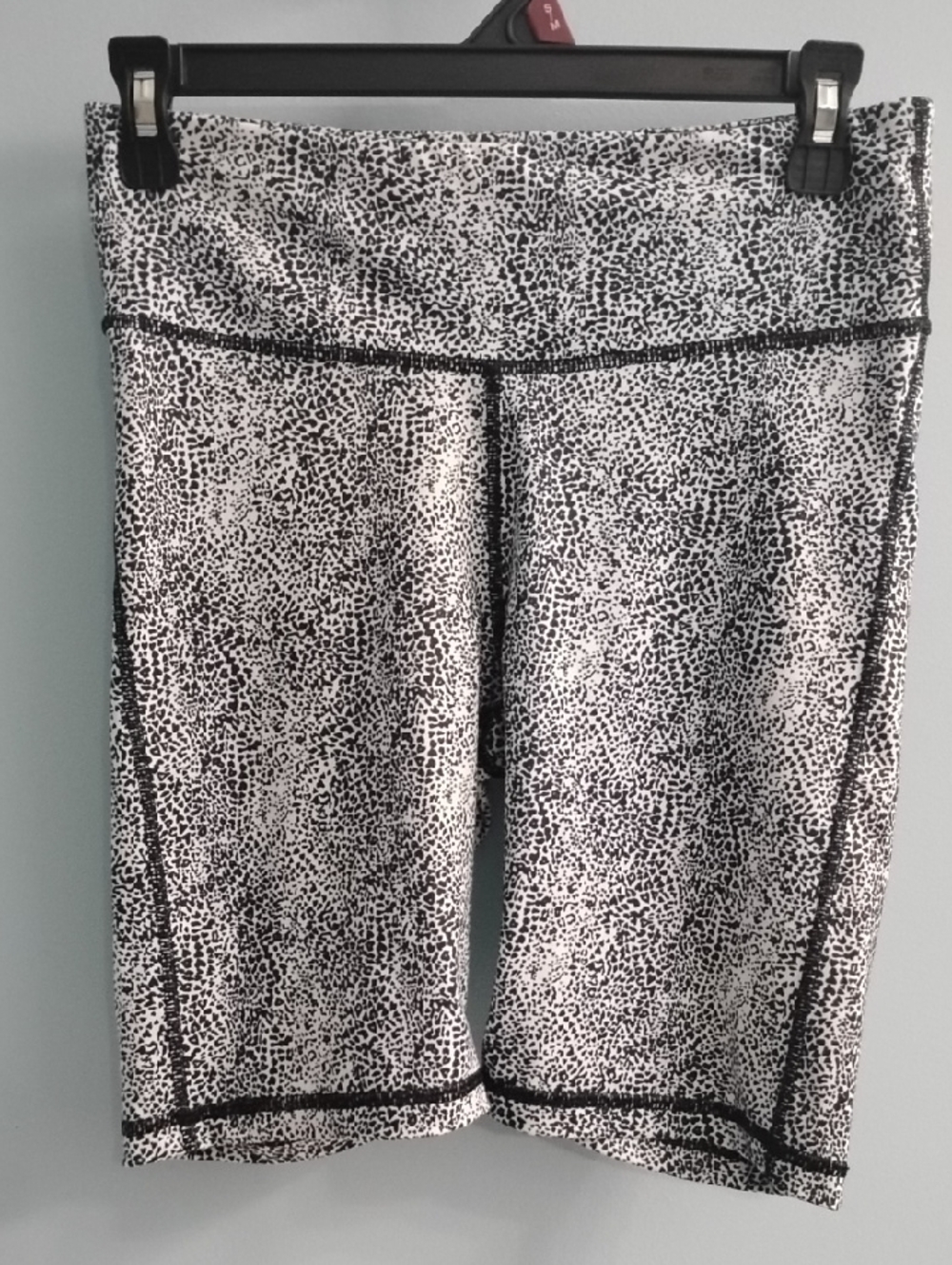 GAP Black and White Printed High-Rise Bike Shorts Size Small Regular